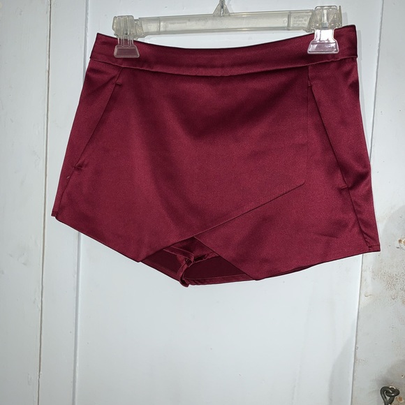 Express Pants - Shorts